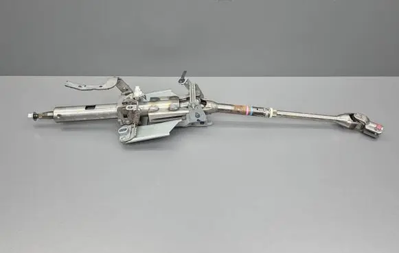 Peugeot 4007 Steering wheel axle 