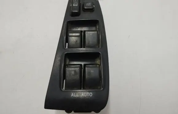 Toyota Avensis T250 Electric window control switch 8480205210