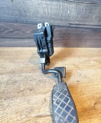Audi A6 S6 C6 4F Accelerator throttle pedal