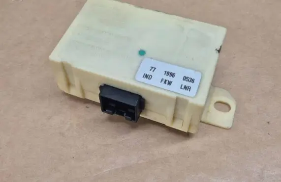 Audi A6 S6 C4 4A Immobilizer control unit/module 4A0953234F 7719960536