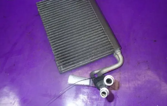 Air conditioning (A/C) radiator (interior)