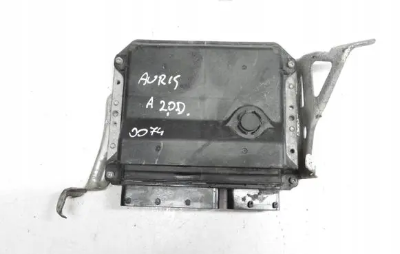 Toyota Auris 150 Engine control unit/module 8966102D91