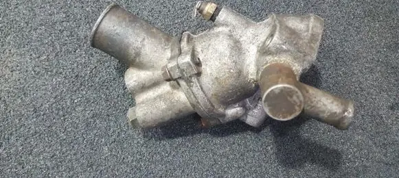 Mazda 626 Engine coolant pipe/hose