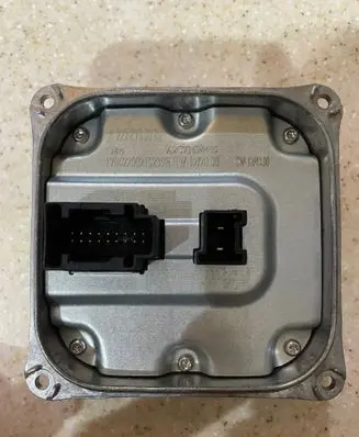 Mercedes-Benz E W212 LED ballast control module A2228700789 A2C73624405
