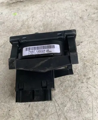 Ford Kuga I Light switch 7m5t13a024
