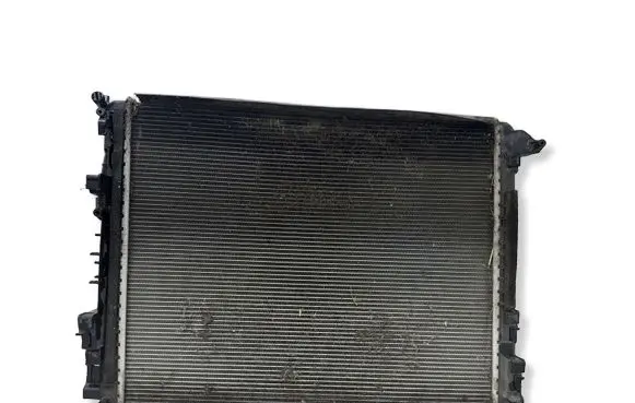 Maserati Levante Coolant radiator 670038340 16485982