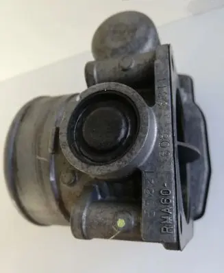 Nissan Juke I F15 Throttle valve SERA52601 KL516