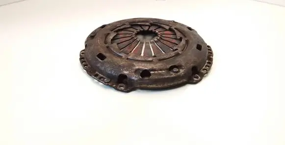 Volkswagen Bora Pressure plate 06A141025K