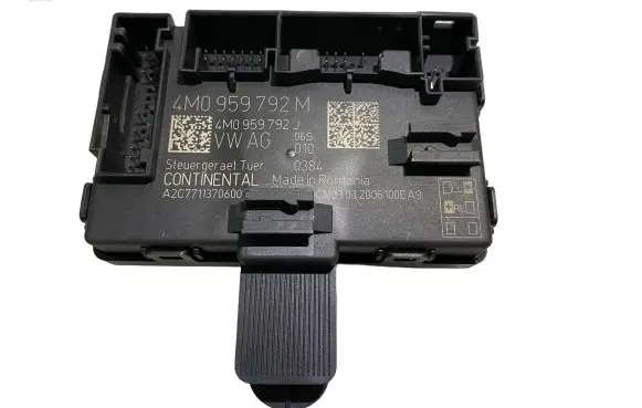 Audi A5 Door control unit/module 4M0959792M 4M0959792J