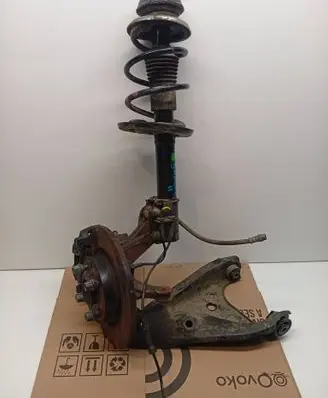 Dacia Sandero II Front wheel hub spindle knuckle 