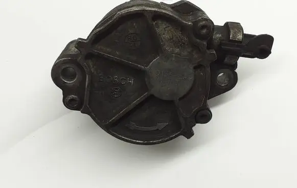 Citroen C4 I Vacuum pump D1562A