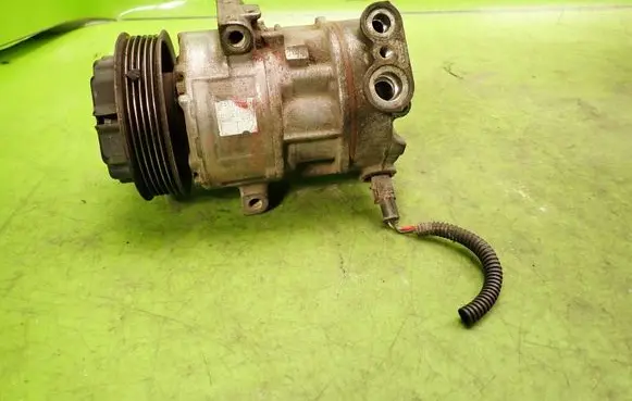 Opel Corsa D Air conditioning (A/C) compressor (pump) 55703721315595319