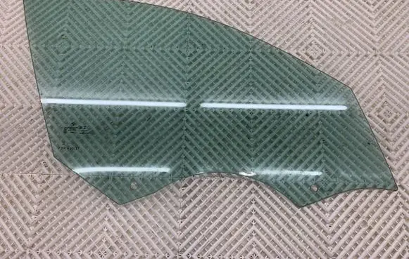BMW 5 G30 G31 G38 Front door window glass four-door 