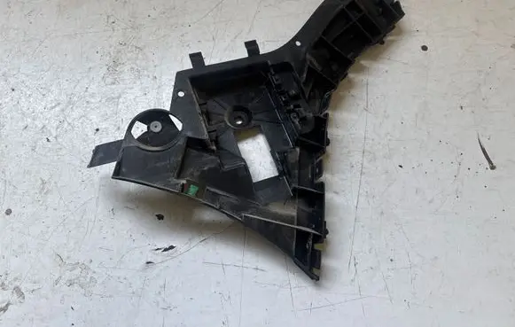 Volvo XC60 Rear bumper mounting bracket 31323764