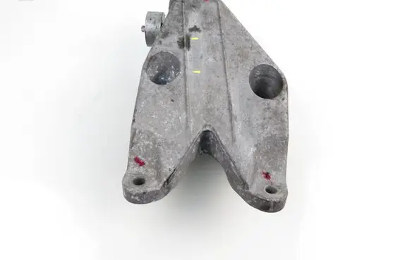 BMW 5 F10 F11 Engine mounting bracket 6781227