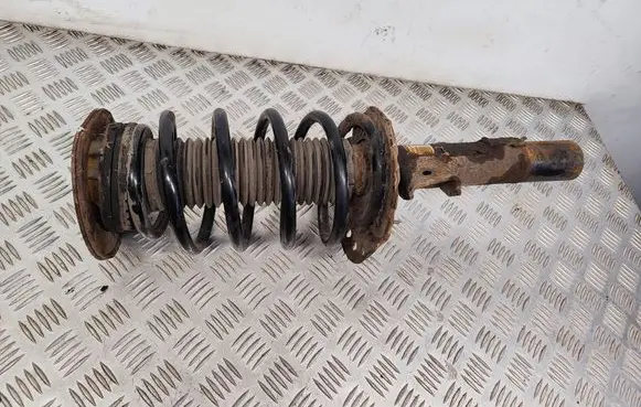 Volvo V70 Front shock absorber with coil spring 31201057