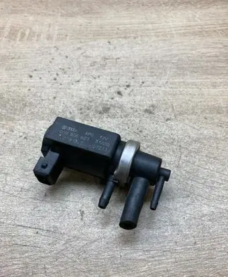 Audi A6 S6 C5 4B Vacuum valve 059906627 72190322