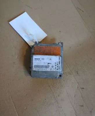 Audi A4 S4 B5 8D Airbag control unit/module 0285001176