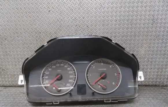 Volvo V50 Speedometer (instrument cluster) 8697035 30710071