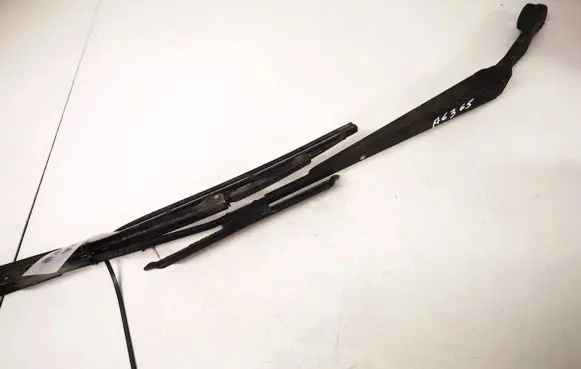 Mazda 2 Front wiper blade arm