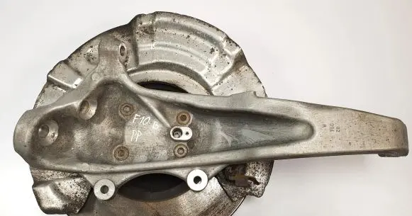 BMW 5 F10 F11 Front wheel hub