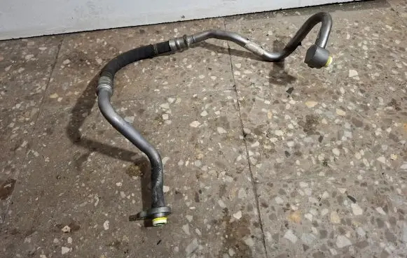 Volvo V60 Air conditioning (A/C) pipe/hose 31315120