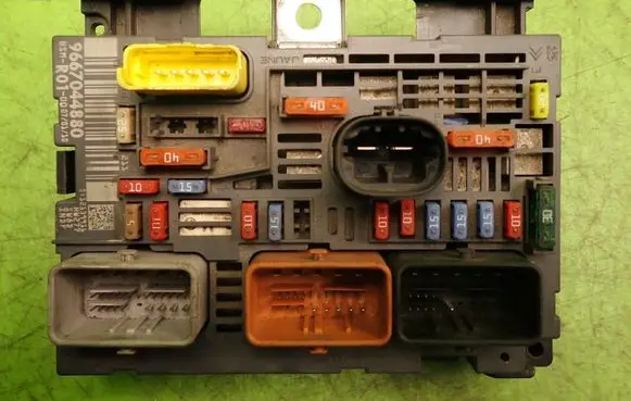 Citroen C4 Grand Picasso BSM Control unit 9667044880R0100