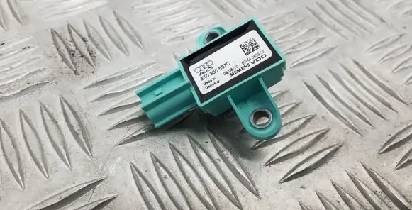 Audi A4 S4 B8 8K Airbag deployment crash/impact sensor 8K0955557C