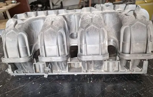 Jaguar XF Intake manifold AG9Q9424BH SP6045