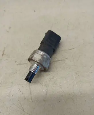 Mercedes-Benz CLK A209 C209 Air conditioning (A/C) pressure sensor A2038300472
