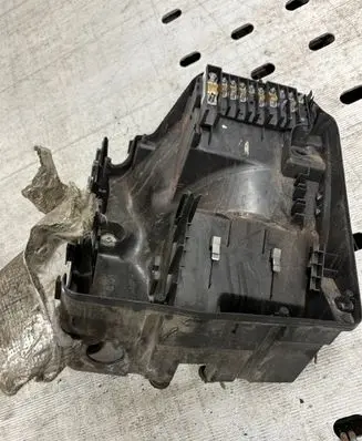 Volkswagen Transporter - Caravelle T5 Fuse box set 7H0907296
