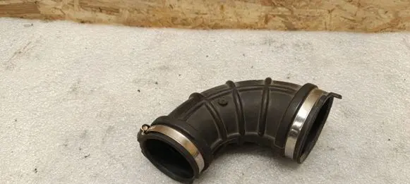 Opel Astra J Air intake duct part 13265785