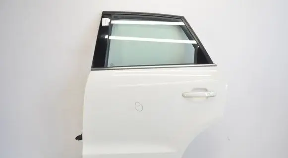 Audi Q3 8U Rear door 