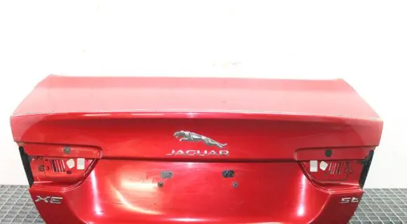 Jaguar XE Tailgate/trunk/boot lid