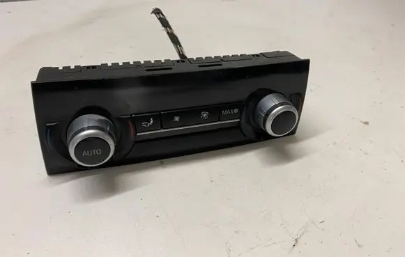 BMW 5 GT F07 Climate control unit 9223389