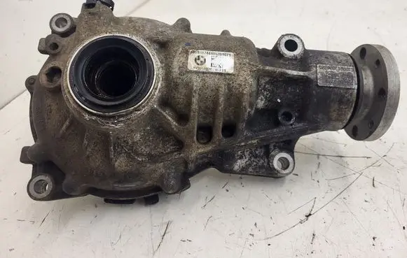 BMW X7 G07 Front differential 10425762