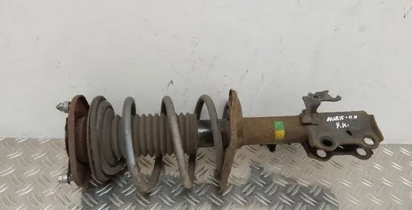 Toyota Auris 150 Front shock absorber/damper
