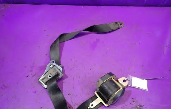 Suzuki Vitara (ET/TA) Front seatbelt