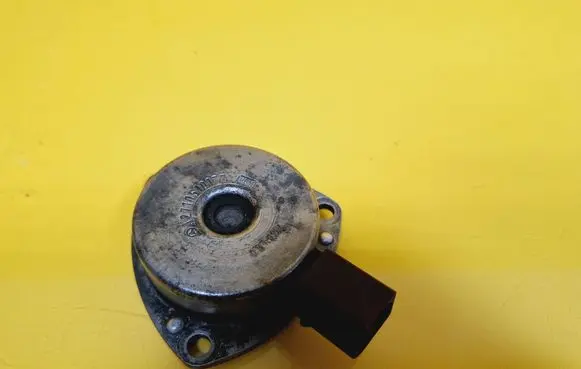 Mercedes-Benz CLK A209 C209 Camshaft vanos timing valve A2710510177