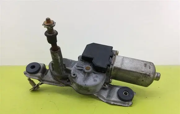 Toyota Corolla E120 E130 Rear window wiper motor 8513002020