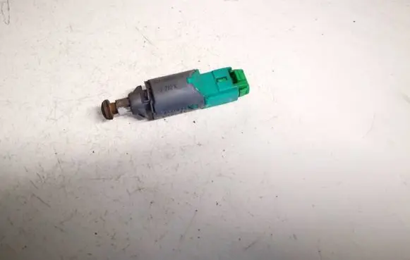 Renault Megane II Brake pedal sensor switch 8200168240b
