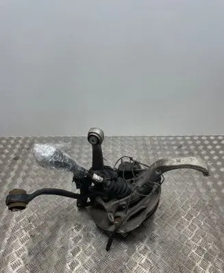 Front wheel hub