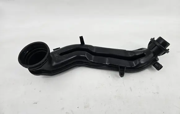Audi Q3 F3 Air intake hose/pipe 05E145674G 4013702F 05E145673G