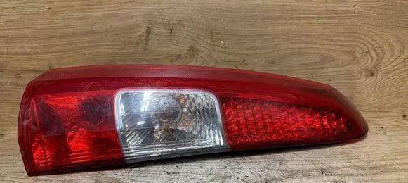 Volvo V70 Rear/tail lights