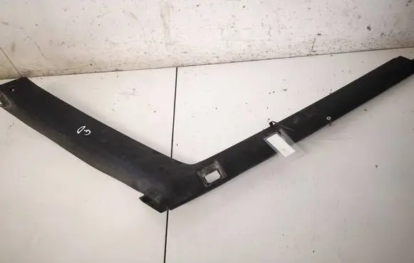 Volkswagen PASSAT B3 (D) pillar trim (bottom) 357867286