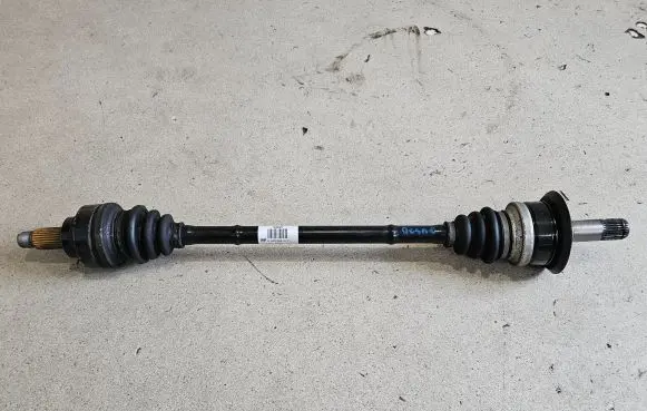 BMW 4 F36 Gran coupe Rear driveshaft 8680348
