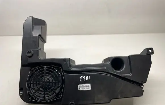 Audi A5 8T 8F Subwoofer speaker 8T8035382