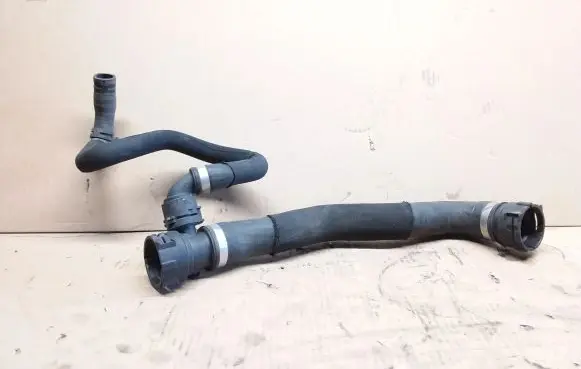 BMW 5 F10 F11 Engine coolant pipe/hose 7809817 6982171