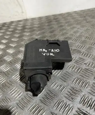Mercedes-Benz E W210 Light switch 2105451804
