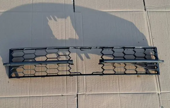 Skoda Octavia Mk3 (5E) Front bumper lower grill 5E0853677G 3200101 114041030100
